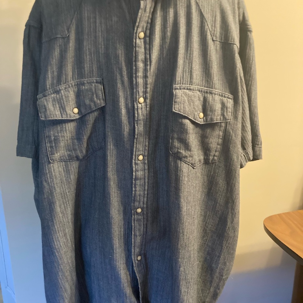 NWT Mutual Weave light weight blue short sleeve full button down collared shirt